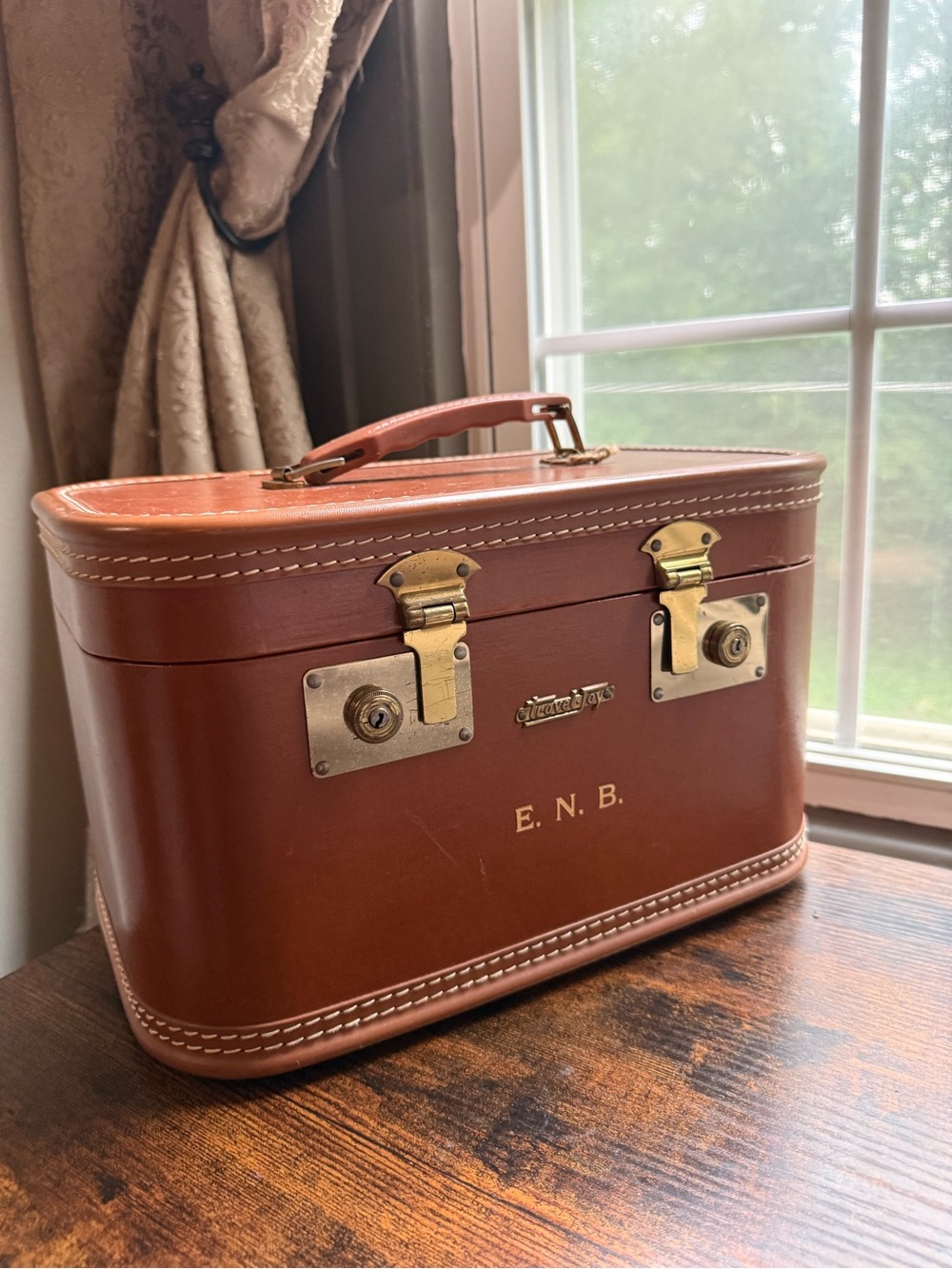 Vintage Brown Leather Train Case - E.N.B.